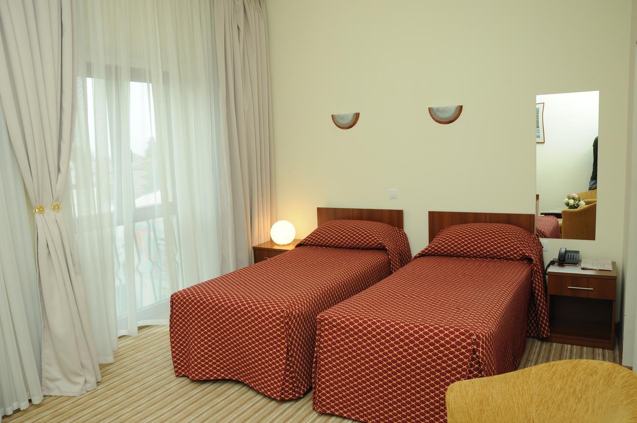 Hotel Shirok Sokak Μπίτολα Εξωτερικό φωτογραφία