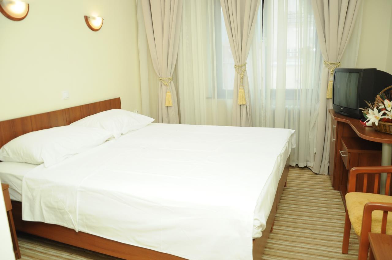 Hotel Shirok Sokak Μπίτολα Εξωτερικό φωτογραφία